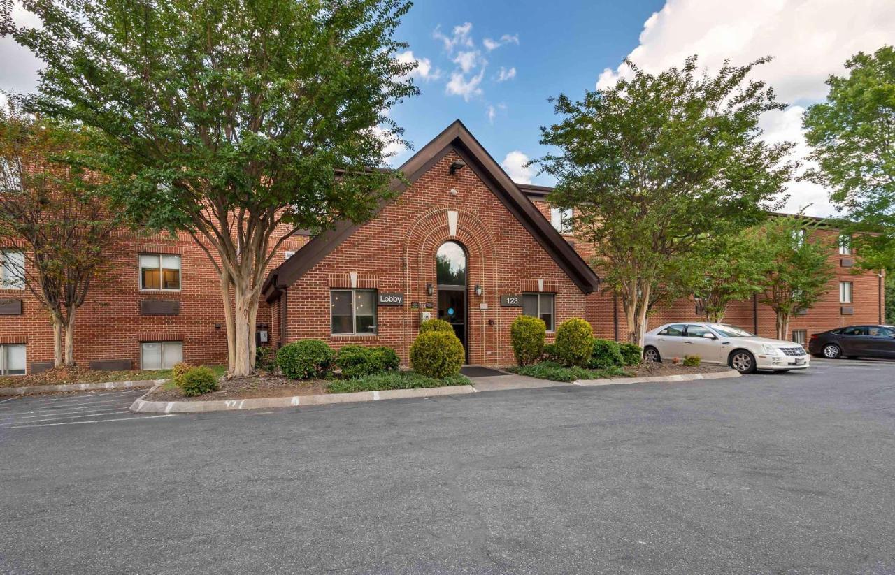 Extended Stay America Select Suites - Charlotte - University Place - E Mccullough Dr Bagian luar foto