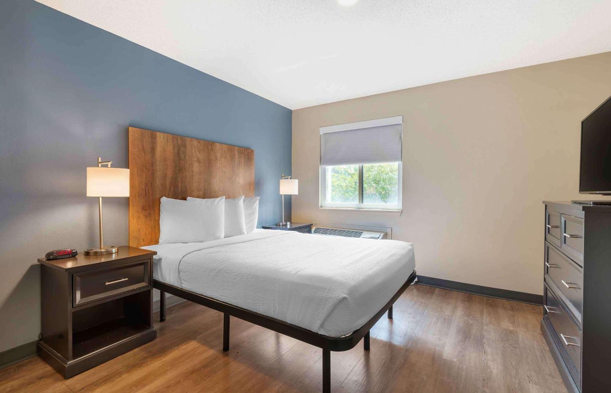 Extended Stay America Select Suites - Charlotte - University Place - E Mccullough Dr Bagian luar foto