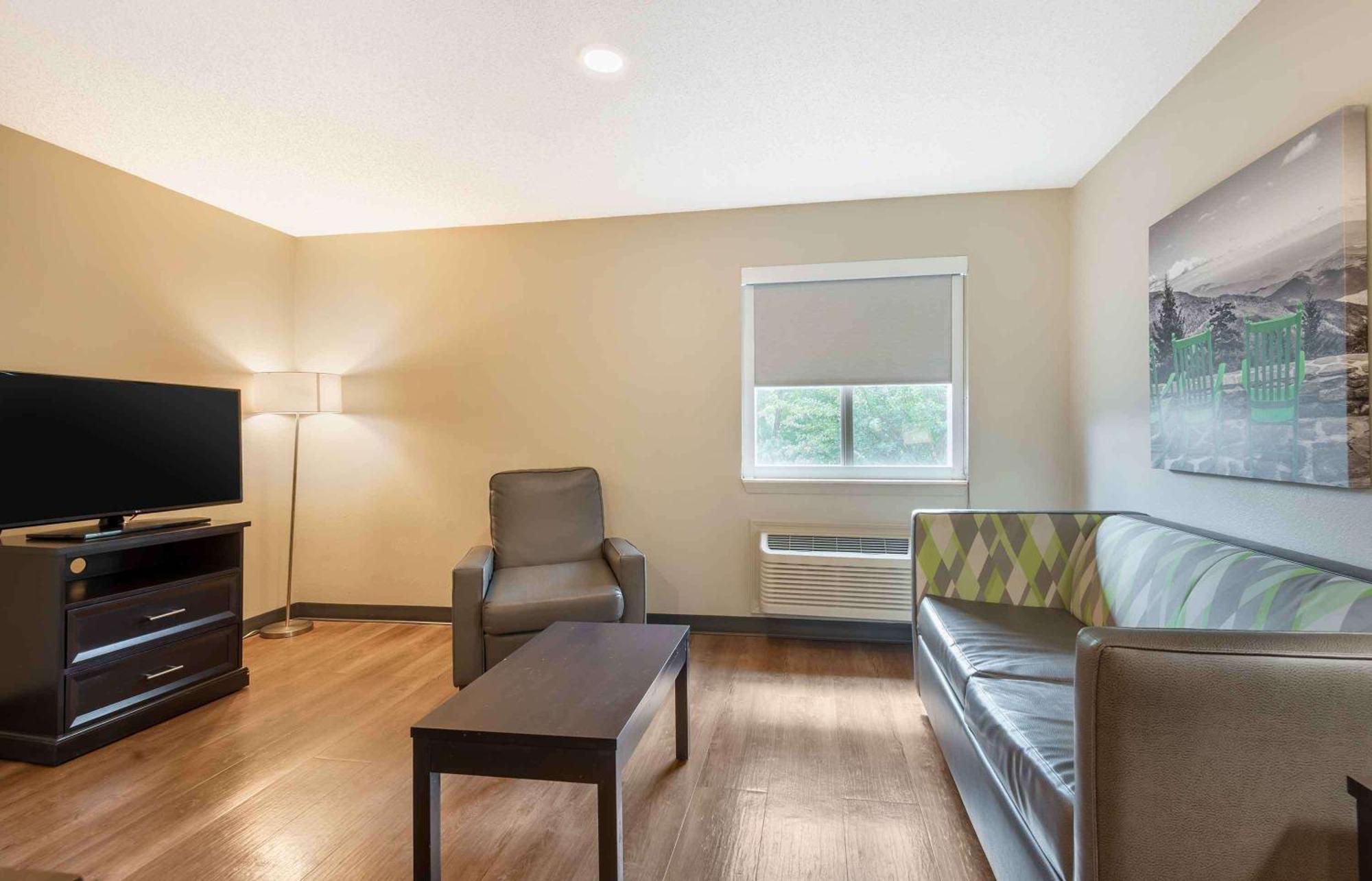 Extended Stay America Select Suites - Charlotte - University Place - E Mccullough Dr Bagian luar foto