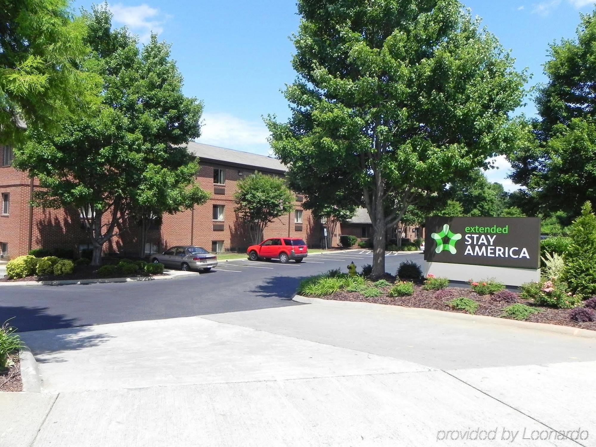 Extended Stay America Select Suites - Charlotte - University Place - E Mccullough Dr Bagian luar foto