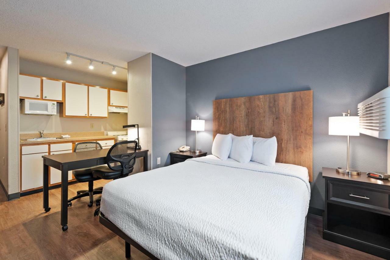 Extended Stay America Select Suites - Charlotte - University Place - E Mccullough Dr Bagian luar foto