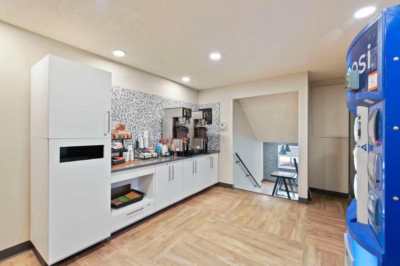Extended Stay America Select Suites - Charlotte - University Place - E Mccullough Dr Bagian luar foto
