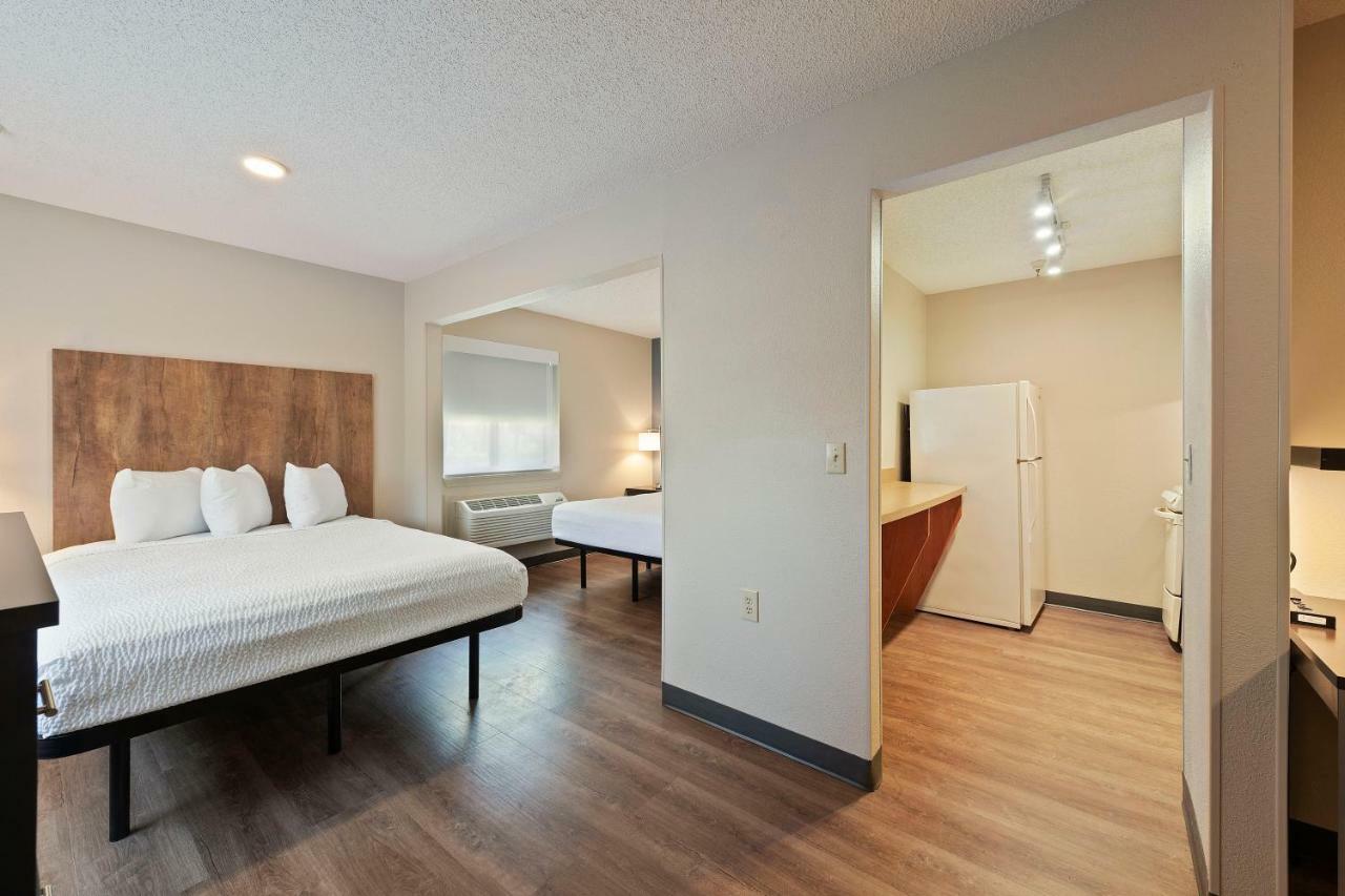 Extended Stay America Select Suites - Charlotte - University Place - E Mccullough Dr Bagian luar foto